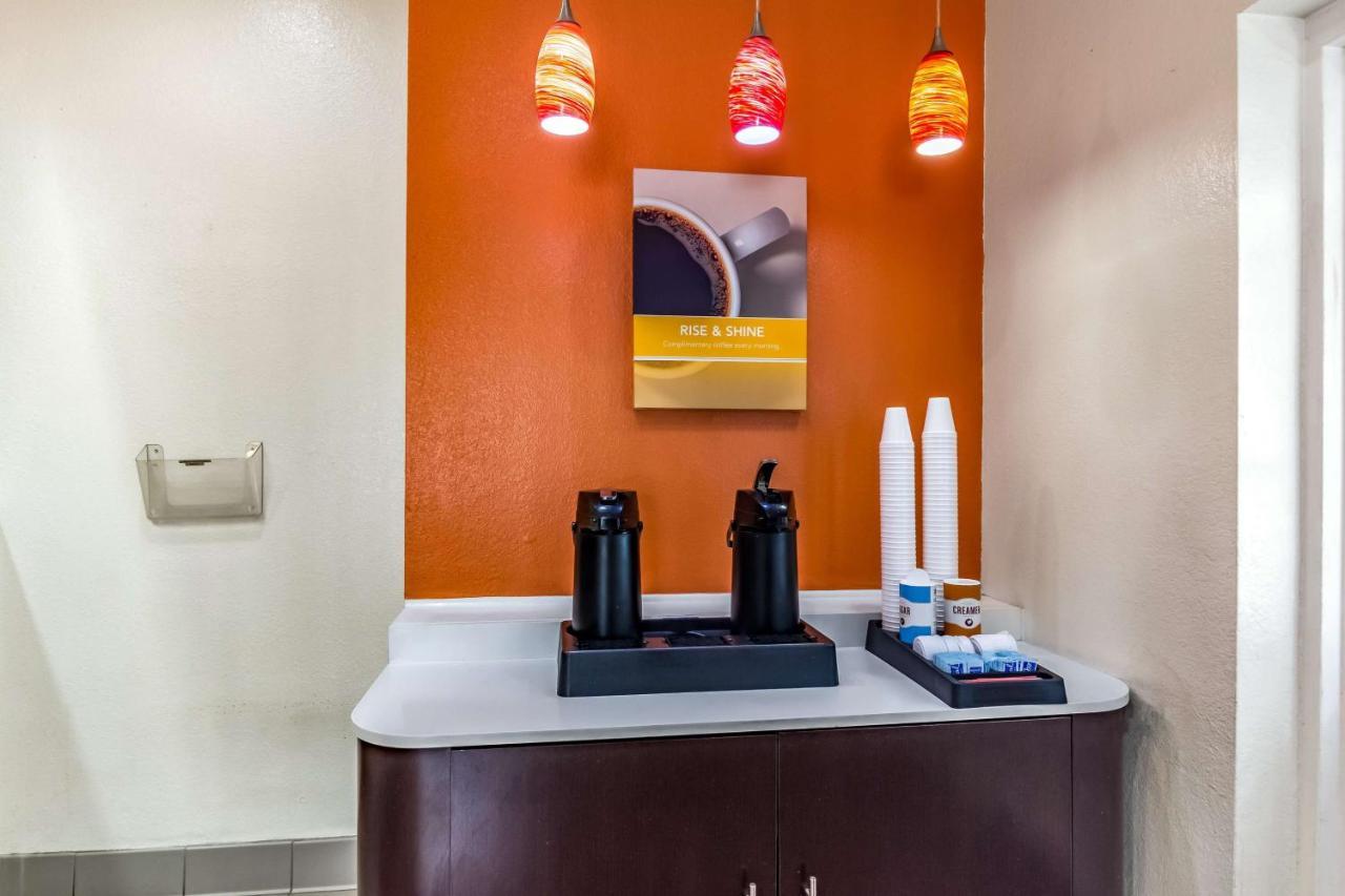 Motel 6-Raleigh, Nc - Кэри Экстерьер фото