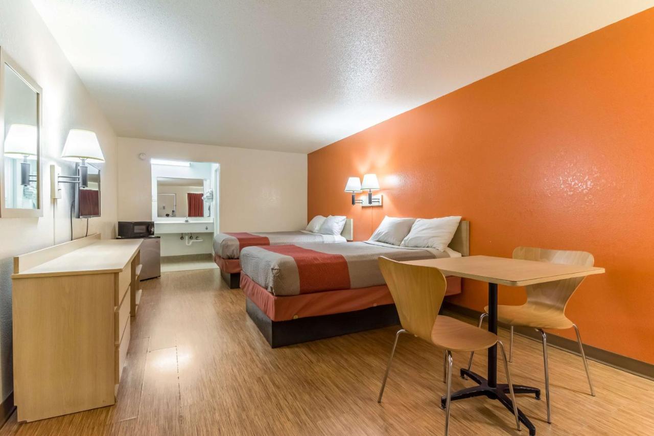 Motel 6-Raleigh, Nc - Кэри Экстерьер фото