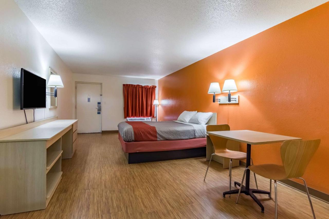 Motel 6-Raleigh, Nc - Кэри Экстерьер фото